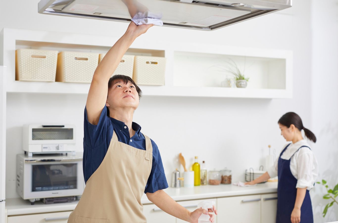 Experienced First Class Cleaning cleaner providing Deep Cleaning in San Bernardino County, CA using advanced equipment to remove buildup and grime. Deep Cleaning near me.